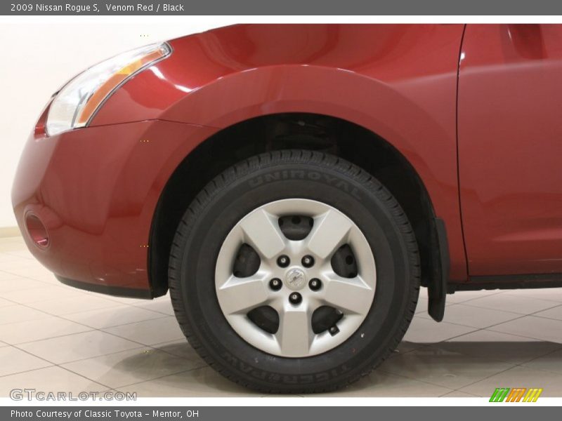 Venom Red / Black 2009 Nissan Rogue S