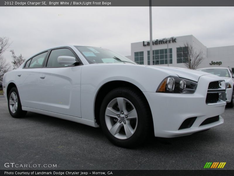Bright White / Black/Light Frost Beige 2012 Dodge Charger SE