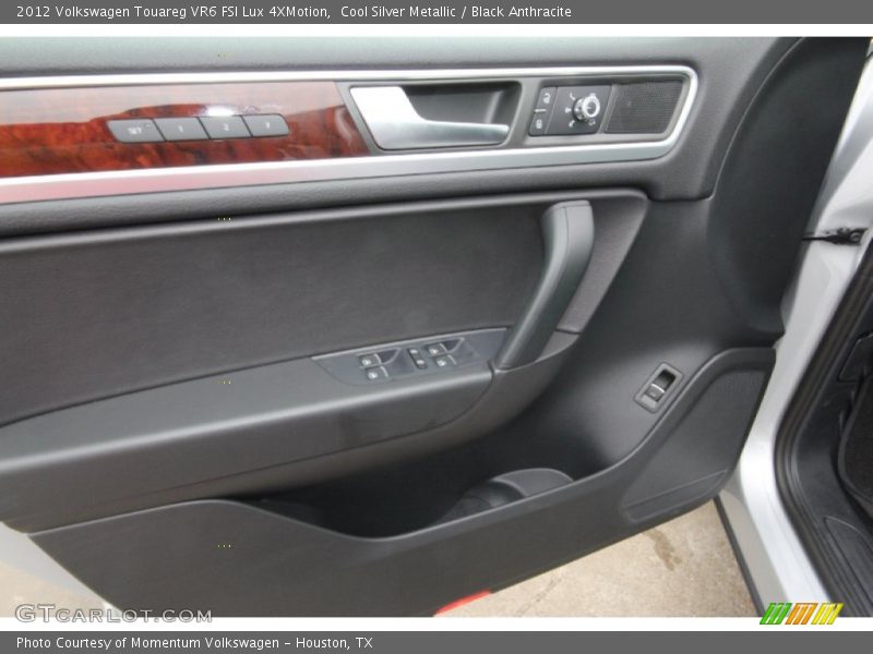 Cool Silver Metallic / Black Anthracite 2012 Volkswagen Touareg VR6 FSI Lux 4XMotion