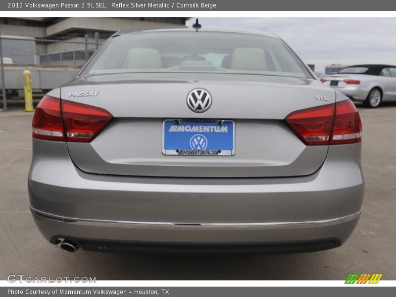 Reflex Silver Metallic / Cornsilk Beige 2012 Volkswagen Passat 2.5L SEL