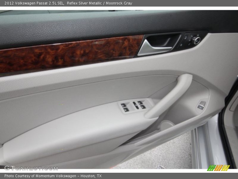 Reflex Silver Metallic / Moonrock Gray 2012 Volkswagen Passat 2.5L SEL