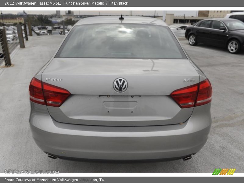 Tungsten Silver Metallic / Titan Black 2012 Volkswagen Passat V6 SE