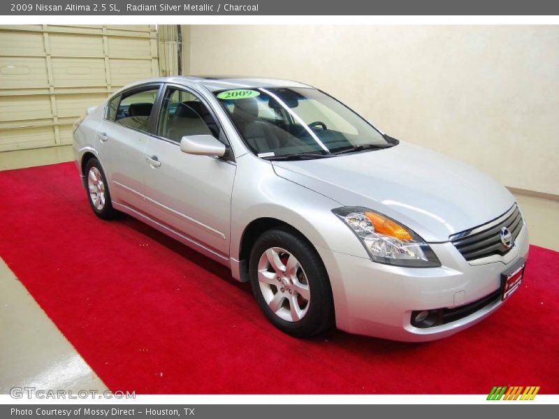 Radiant Silver Metallic / Charcoal 2009 Nissan Altima 2.5 SL