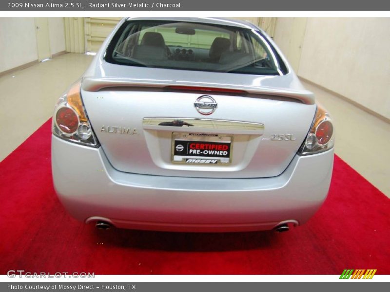 Radiant Silver Metallic / Charcoal 2009 Nissan Altima 2.5 SL