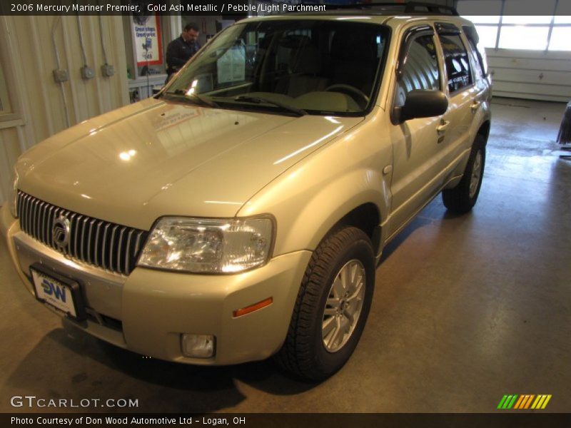 Gold Ash Metallic / Pebble/Light Parchment 2006 Mercury Mariner Premier