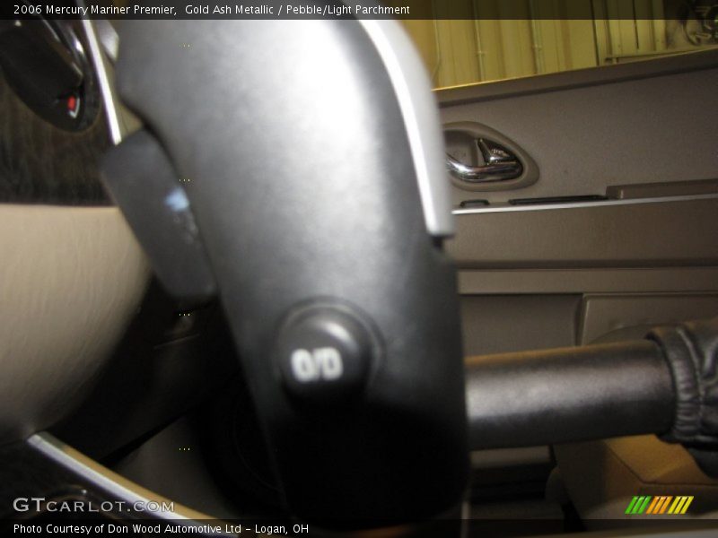 Gold Ash Metallic / Pebble/Light Parchment 2006 Mercury Mariner Premier