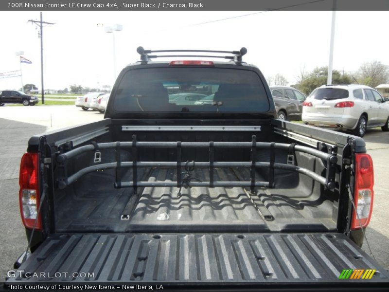 Super Black / Charcoal Black 2008 Nissan Frontier LE Crew Cab 4x4