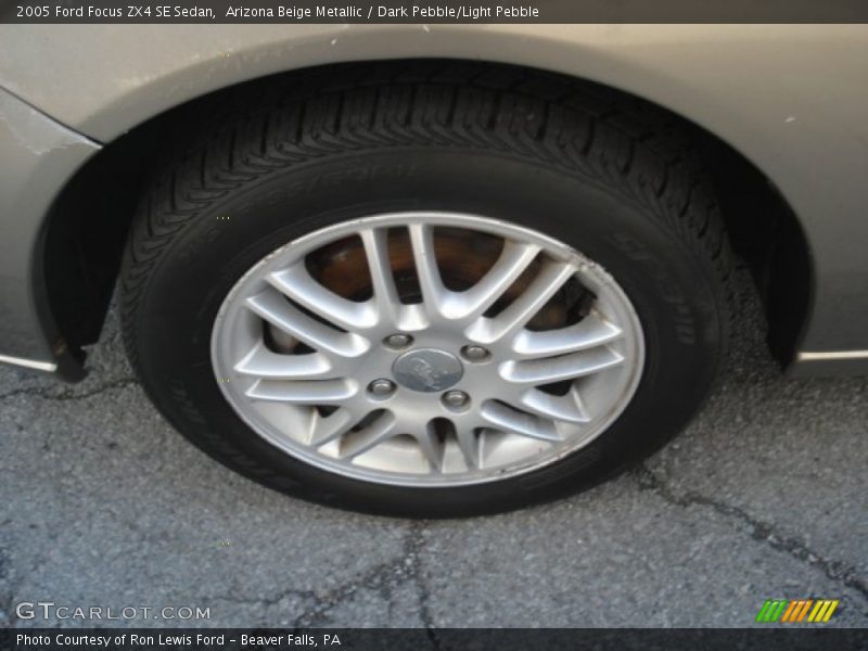 Arizona Beige Metallic / Dark Pebble/Light Pebble 2005 Ford Focus ZX4 SE Sedan