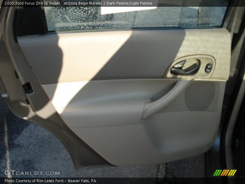 Arizona Beige Metallic / Dark Pebble/Light Pebble 2005 Ford Focus ZX4 SE Sedan