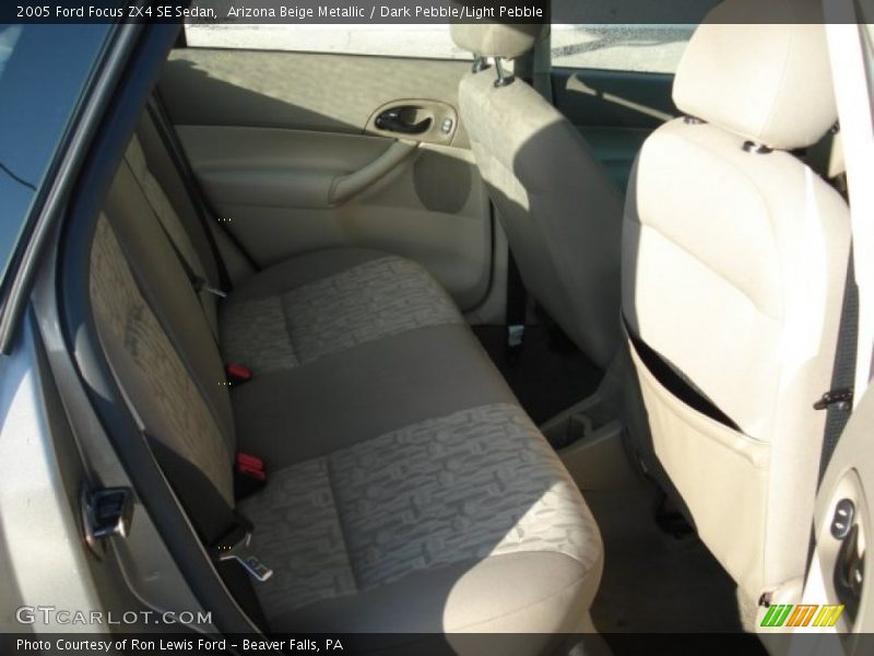Arizona Beige Metallic / Dark Pebble/Light Pebble 2005 Ford Focus ZX4 SE Sedan