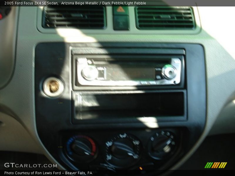 Arizona Beige Metallic / Dark Pebble/Light Pebble 2005 Ford Focus ZX4 SE Sedan