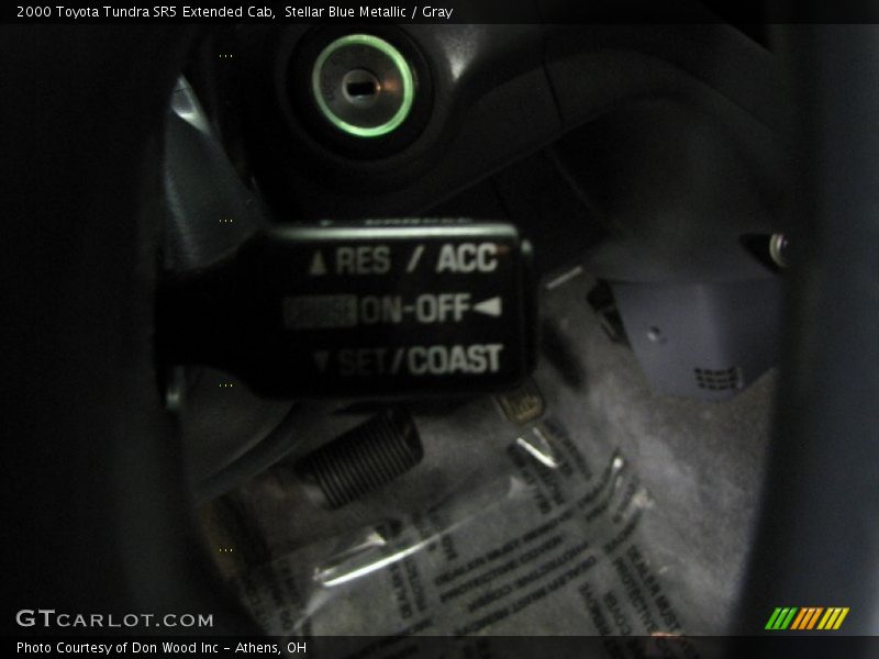 Stellar Blue Metallic / Gray 2000 Toyota Tundra SR5 Extended Cab