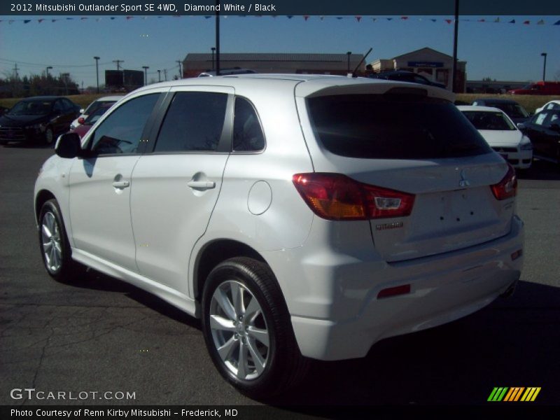 Diamond White / Black 2012 Mitsubishi Outlander Sport SE 4WD