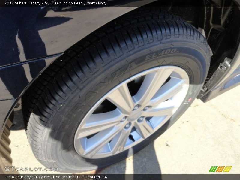 Deep Indigo Pearl / Warm Ivory 2012 Subaru Legacy 2.5i