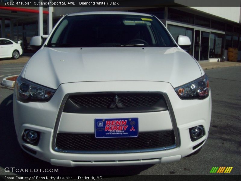 Diamond White / Black 2012 Mitsubishi Outlander Sport SE 4WD