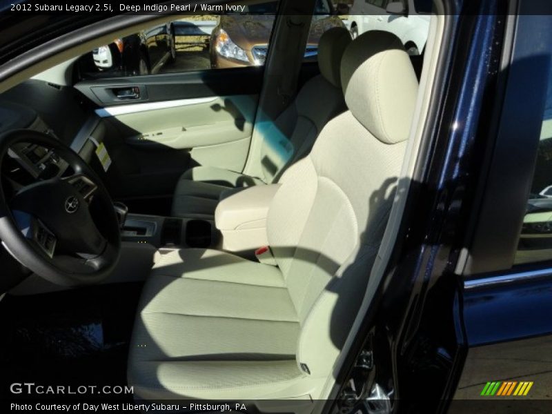 Deep Indigo Pearl / Warm Ivory 2012 Subaru Legacy 2.5i