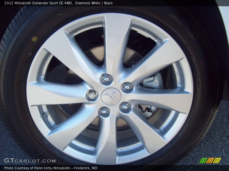 Diamond White / Black 2012 Mitsubishi Outlander Sport SE 4WD