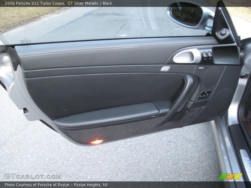 Door Panel of 2009 911 Turbo Coupe