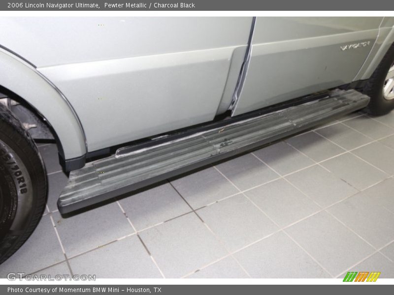 Pewter Metallic / Charcoal Black 2006 Lincoln Navigator Ultimate