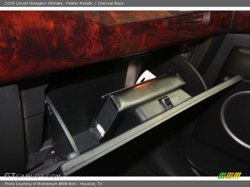 Pewter Metallic / Charcoal Black 2006 Lincoln Navigator Ultimate