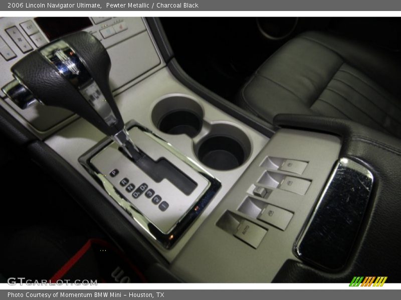  2006 Navigator Ultimate 6 Speed Automatic Shifter