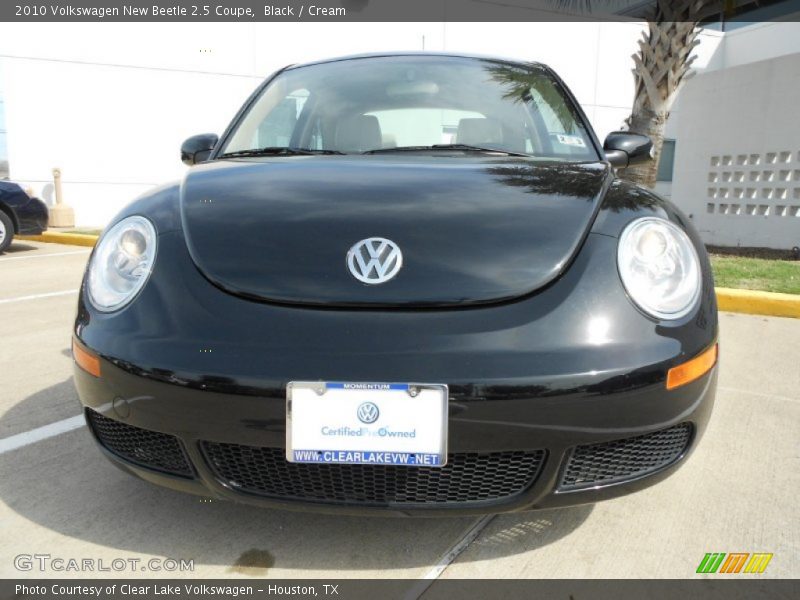 Black / Cream 2010 Volkswagen New Beetle 2.5 Coupe