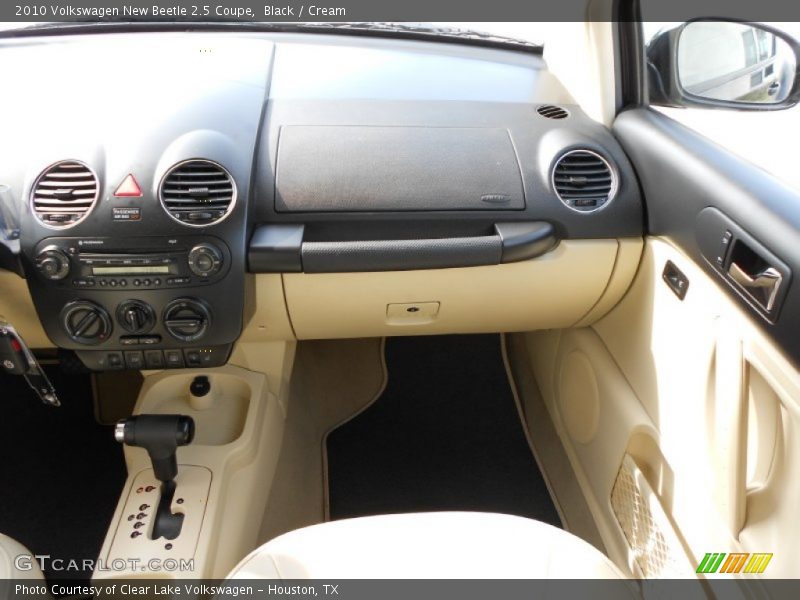 Black / Cream 2010 Volkswagen New Beetle 2.5 Coupe