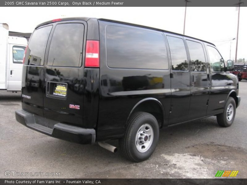 Onyx Black / Medium Pewter 2005 GMC Savana Van 2500 Cargo