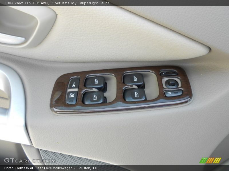Silver Metallic / Taupe/Light Taupe 2004 Volvo XC90 T6 AWD