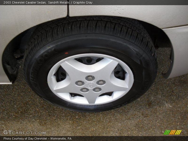 Sandrift Metallic / Graphite Gray 2003 Chevrolet Cavalier Sedan