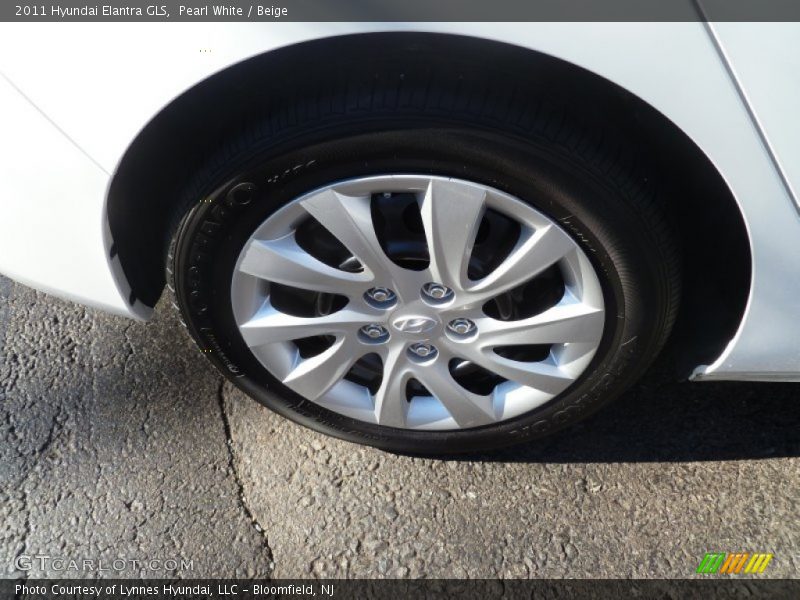 Pearl White / Beige 2011 Hyundai Elantra GLS