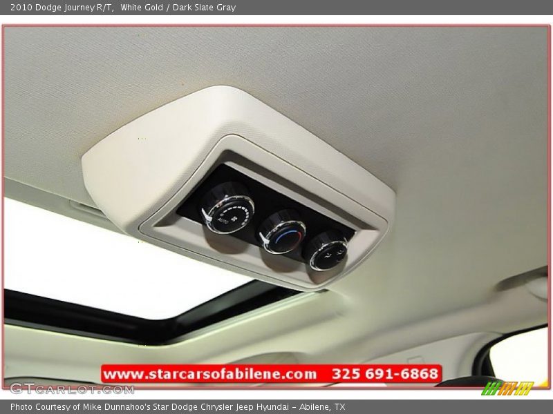 White Gold / Dark Slate Gray 2010 Dodge Journey R/T