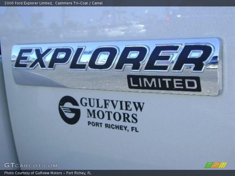 Cashmere Tri-Coat / Camel 2006 Ford Explorer Limited