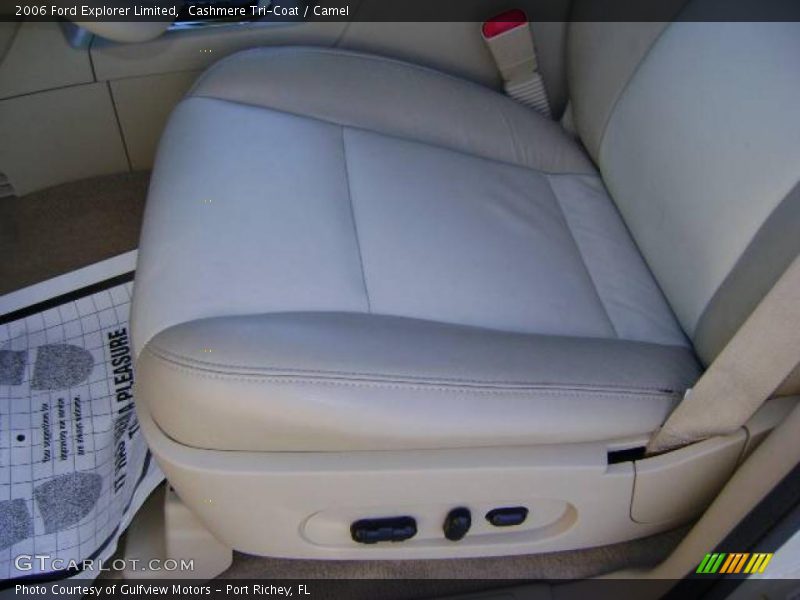 Cashmere Tri-Coat / Camel 2006 Ford Explorer Limited
