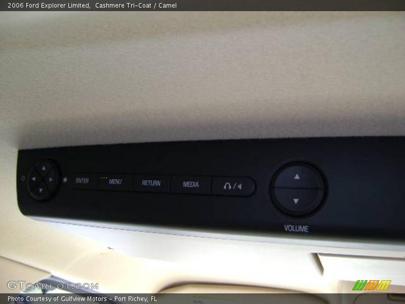 Cashmere Tri-Coat / Camel 2006 Ford Explorer Limited