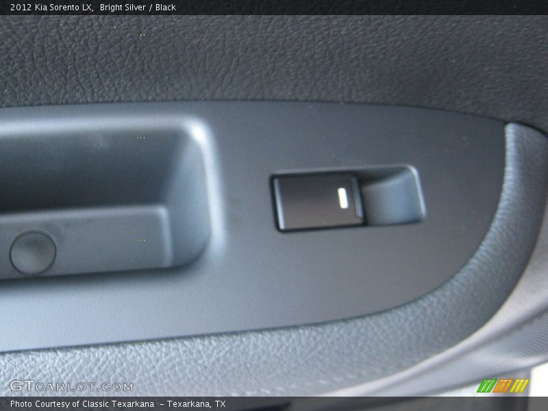 Bright Silver / Black 2012 Kia Sorento LX