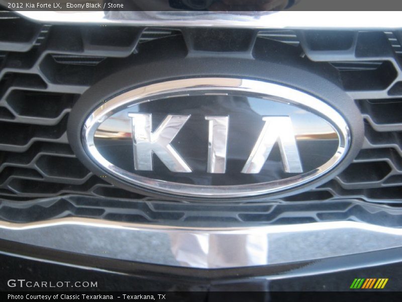 Ebony Black / Stone 2012 Kia Forte LX