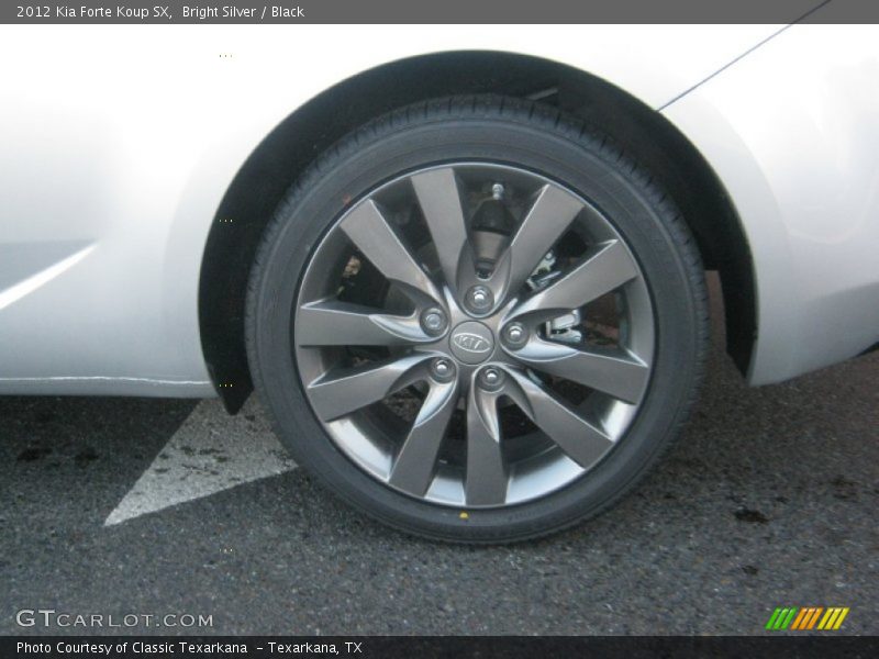Bright Silver / Black 2012 Kia Forte Koup SX