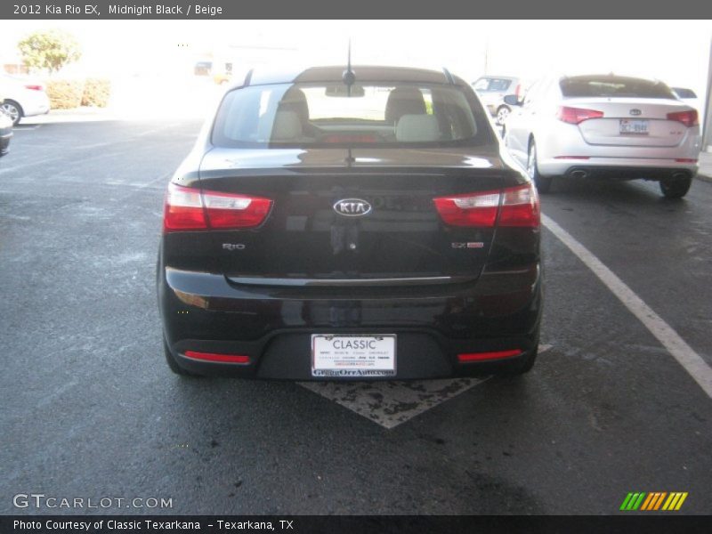 Midnight Black / Beige 2012 Kia Rio EX