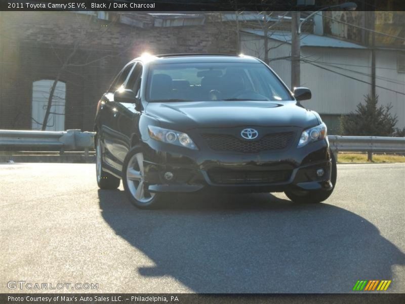 Black / Dark Charcoal 2011 Toyota Camry SE V6
