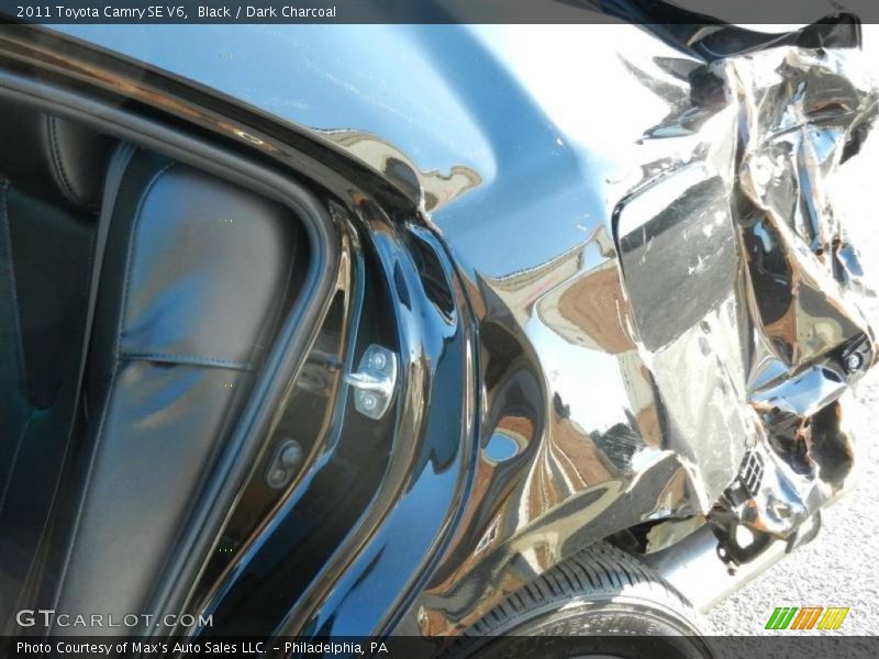 Black / Dark Charcoal 2011 Toyota Camry SE V6