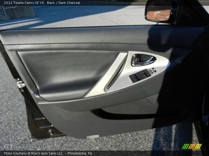 Black / Dark Charcoal 2011 Toyota Camry SE V6