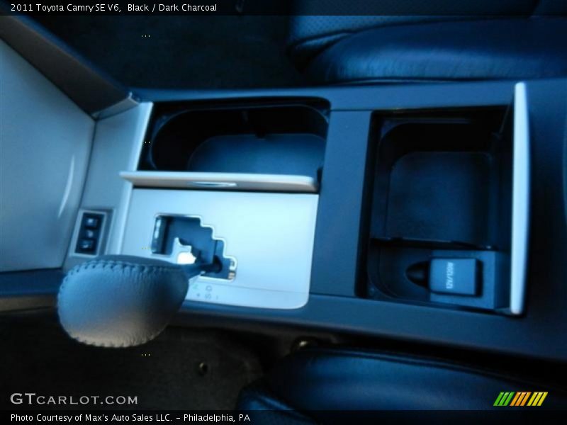Black / Dark Charcoal 2011 Toyota Camry SE V6