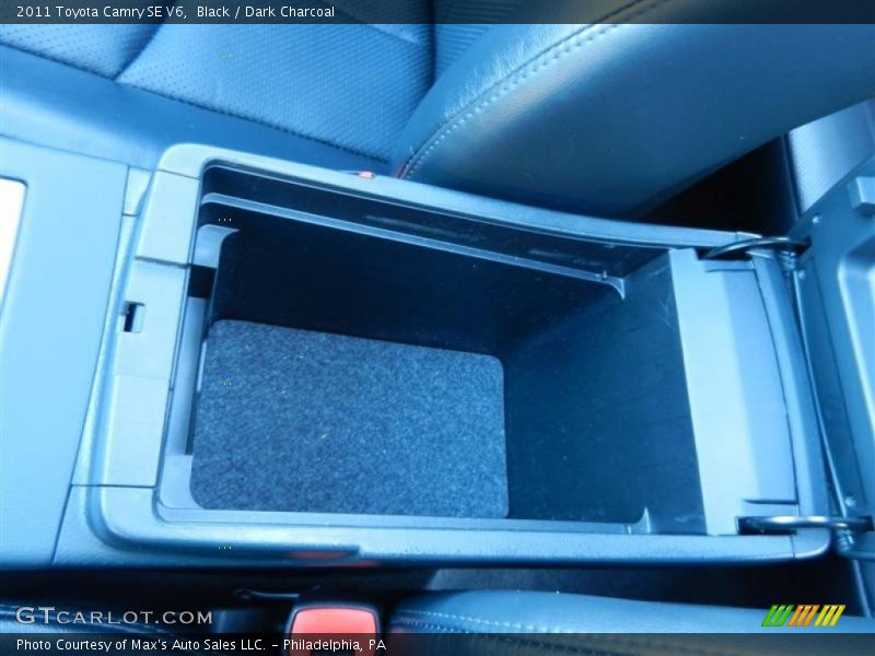 Black / Dark Charcoal 2011 Toyota Camry SE V6