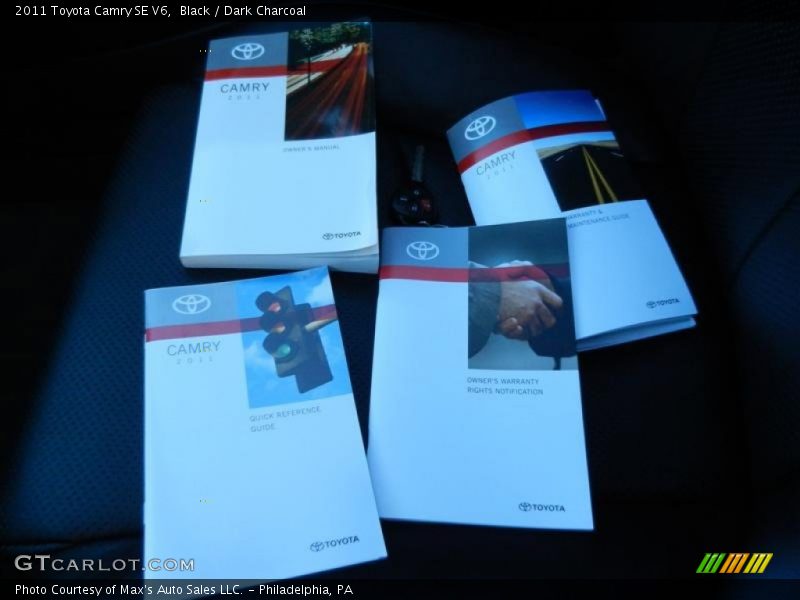 Black / Dark Charcoal 2011 Toyota Camry SE V6