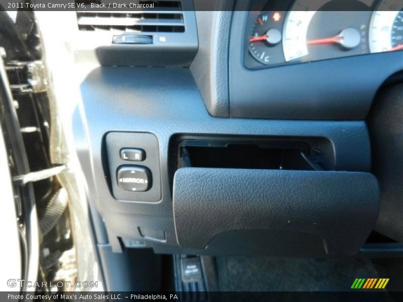 Black / Dark Charcoal 2011 Toyota Camry SE V6