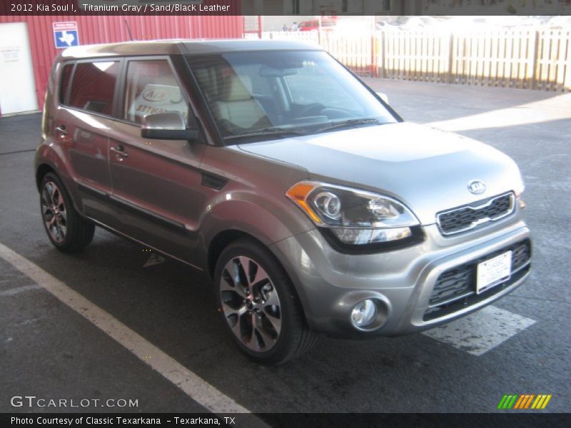 Titanium Gray / Sand/Black Leather 2012 Kia Soul !