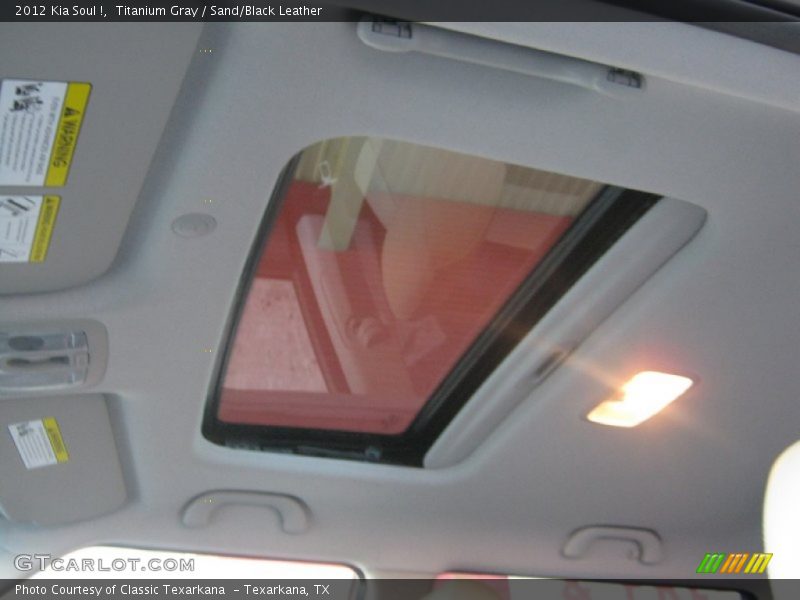 Titanium Gray / Sand/Black Leather 2012 Kia Soul !