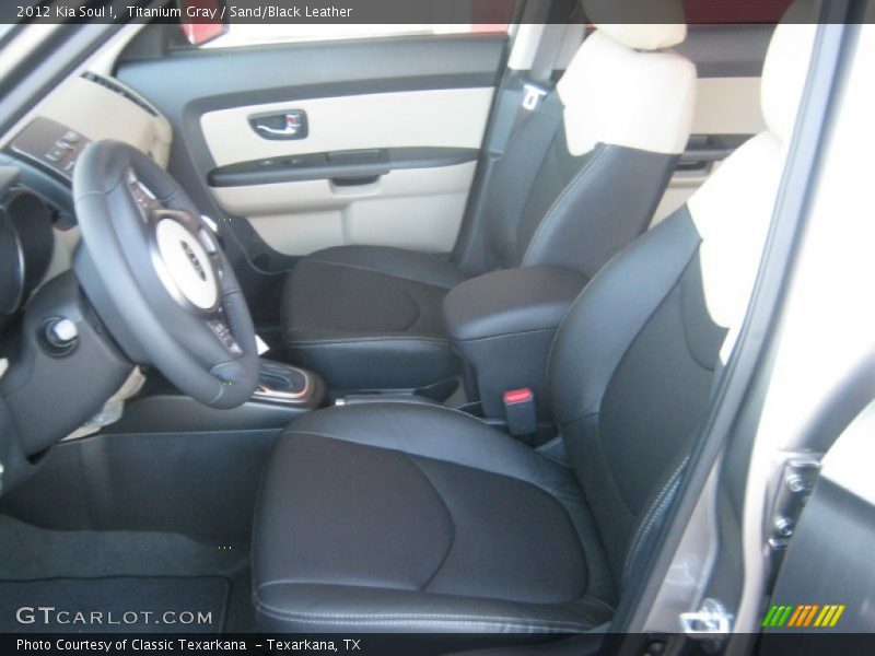 Titanium Gray / Sand/Black Leather 2012 Kia Soul !