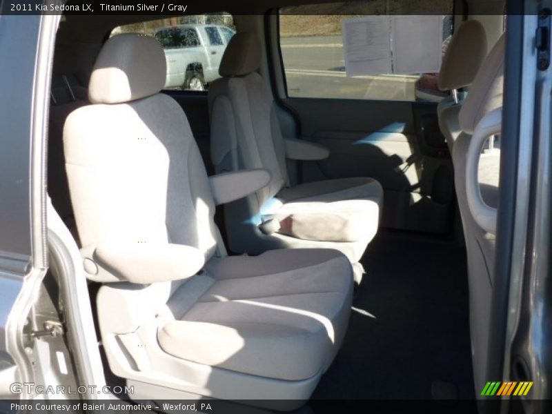 Titanium Silver / Gray 2011 Kia Sedona LX